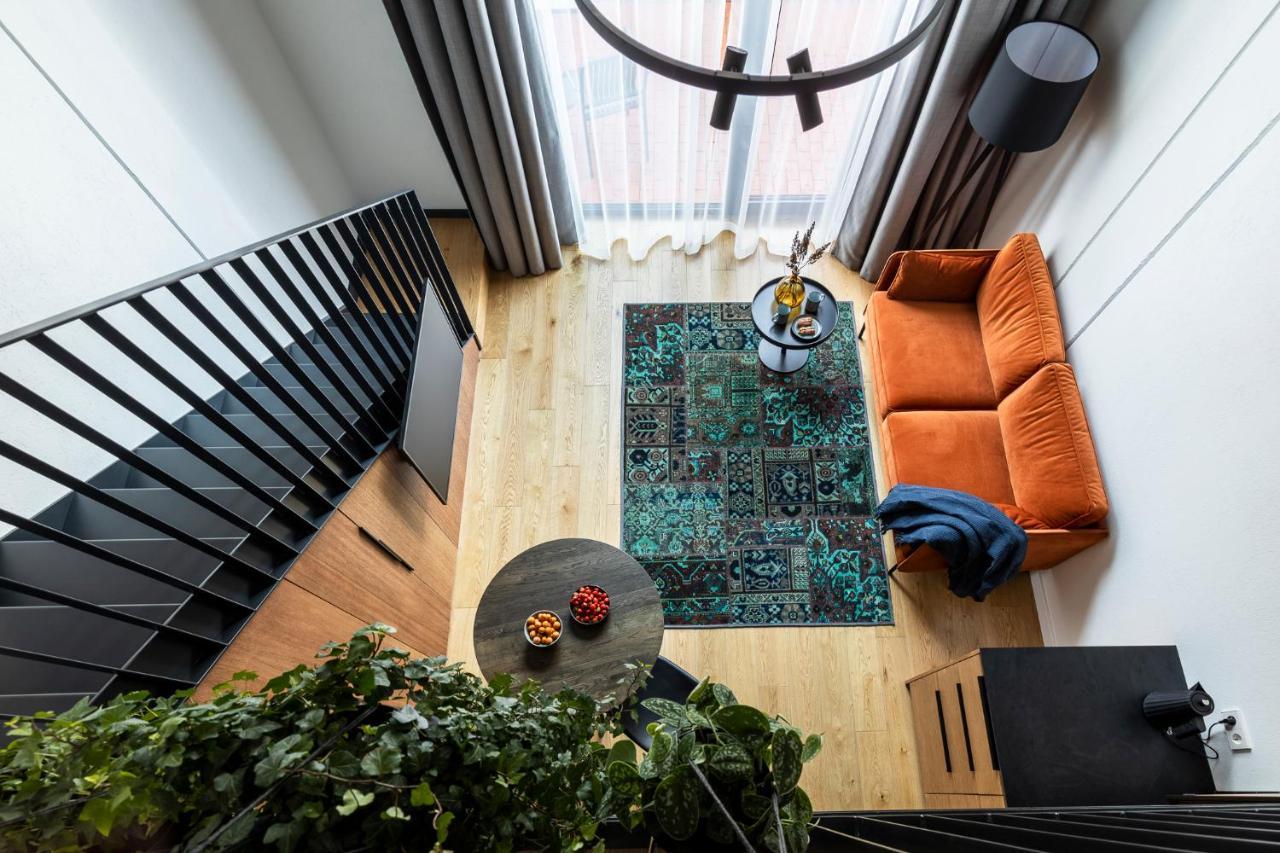 Апартаменты Stylish Loft With Terrace Paupys, Old Town Вильнюс Экстерьер фото